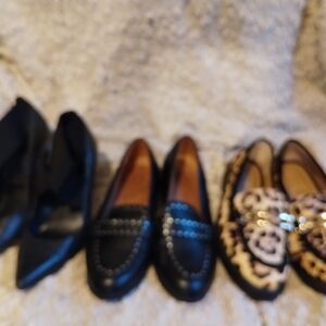 Kelly & Katie Black and Tan Loafers